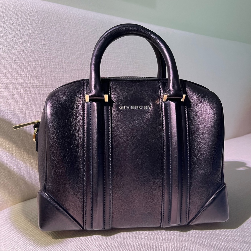 GIVENCHY Black Leather LUCREZIA Mini Bag (Pre-Owned - Excellent Condition)